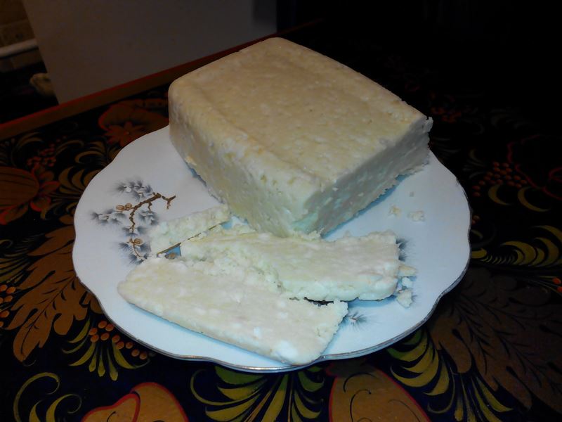 Сыр President Легкий плавленный купить с доставкой - EdaStore.ru - Товар на картинке можно купить.