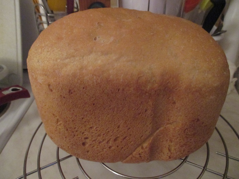Черный хлеб в хлебопечке Панасоник 2501. Ржаной хлеб в хлебопечке Panasonic. Мука для хлебопечки для черного хлеба. Хлеб на сырых дрожжах в хлебопечке. Печь в хлебопечке рецепты