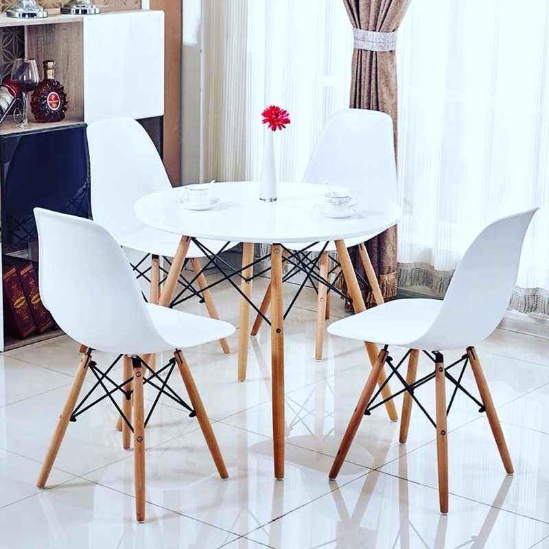 Стулья из массива дерева. Стул dining chairs lisette grey dining chair cb2 cb2 exclusive designed by brett beldock. Стул деревянный. Обеденная группа для маленькой кухни. Два стула на кухню.